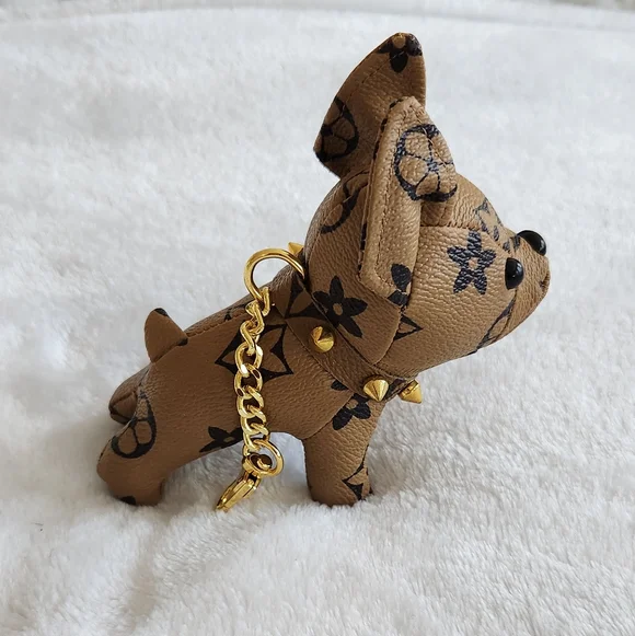 Luxury Tan Dog Iconic Logo Bag Charm with Gold Accents - Picture 5 of 7